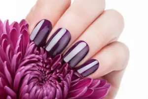 Chrome nail finish manicure at nab nail bar in las vegas nab nail bar | nails lashes and beauty in las vegas
