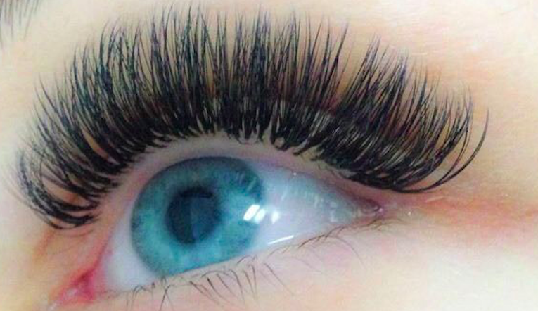 Best Lashes Near Me