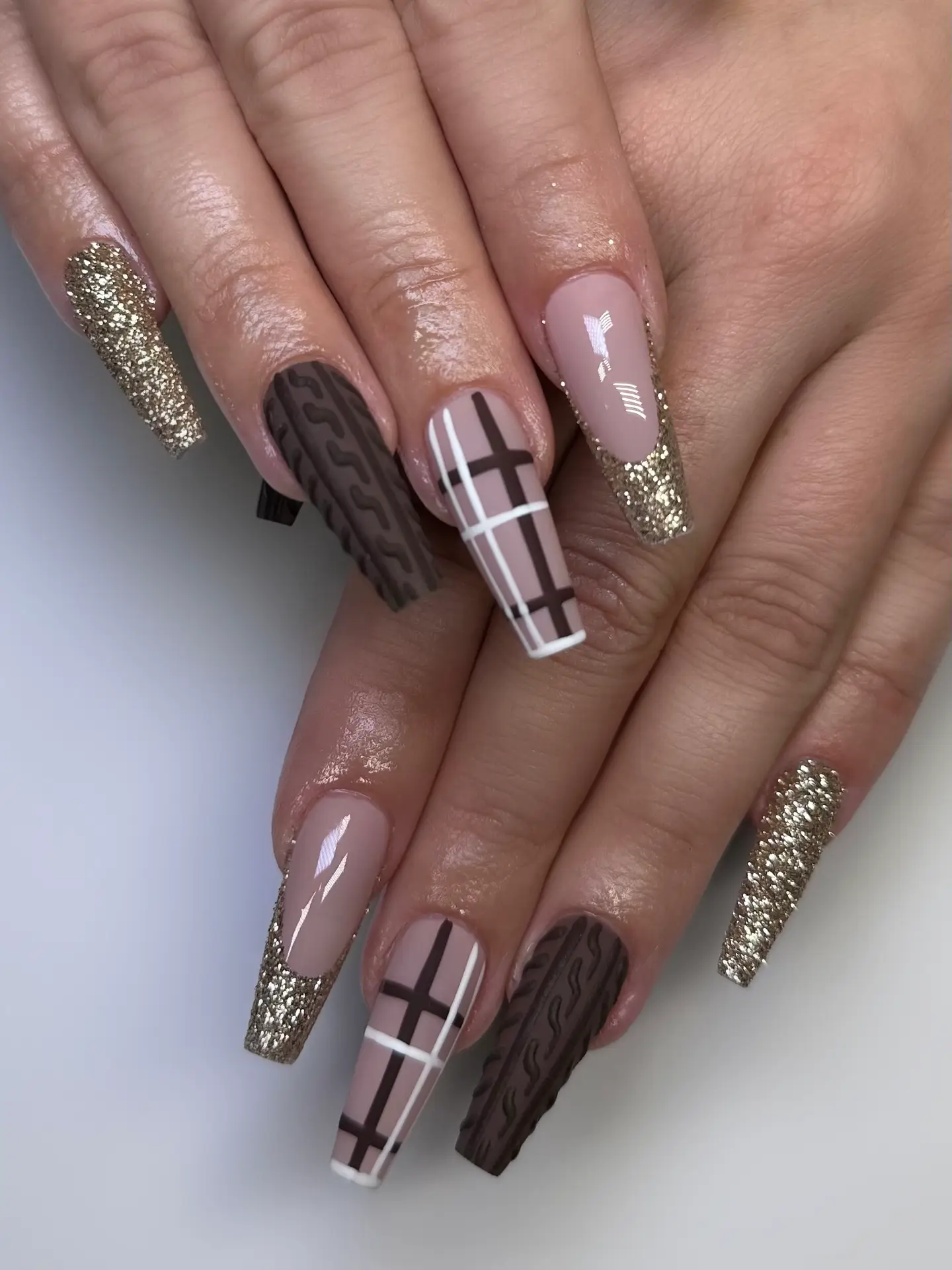 Shindy nail work at NAB Nail Bar in Las Vegas